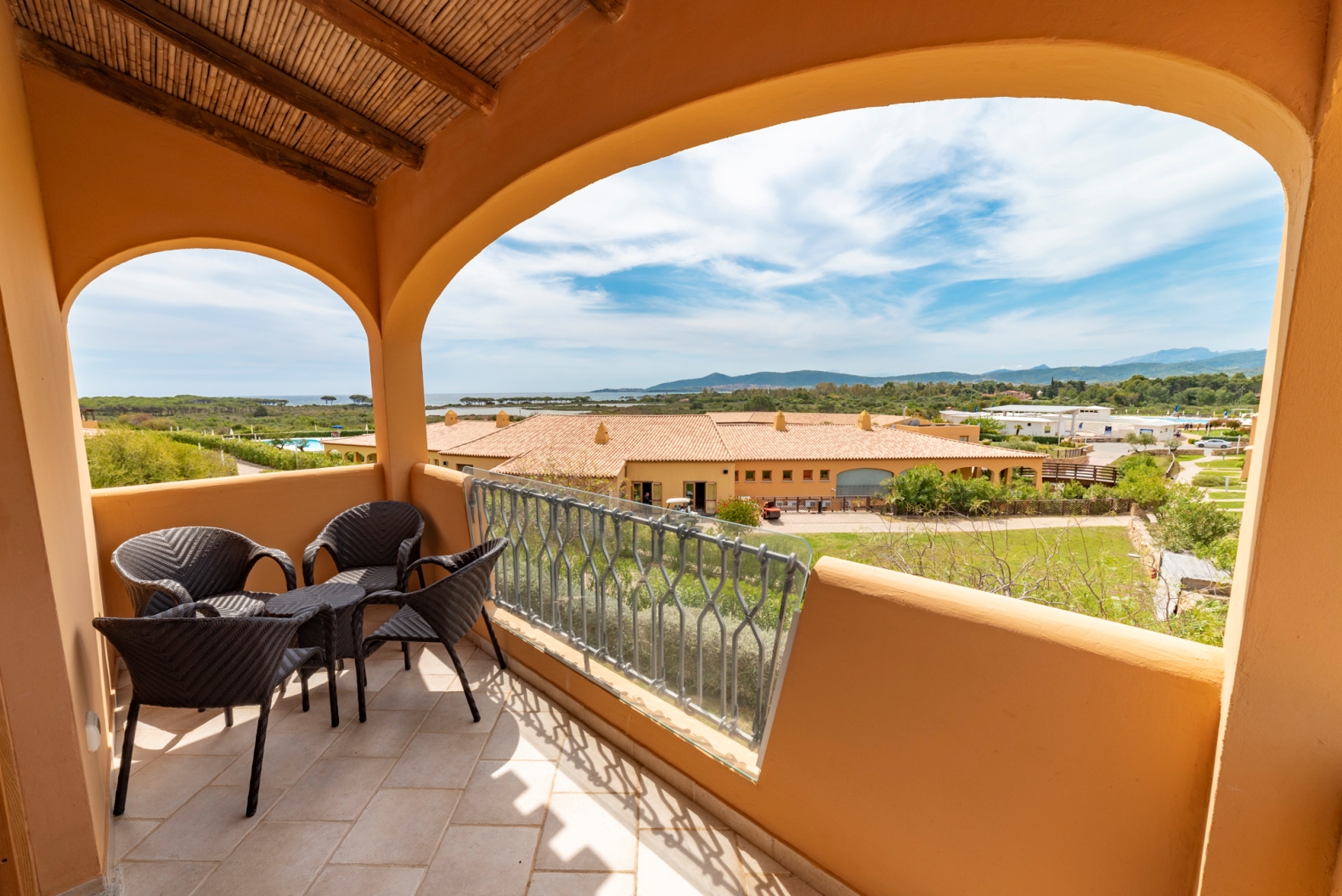 Quadruple Family Room 3