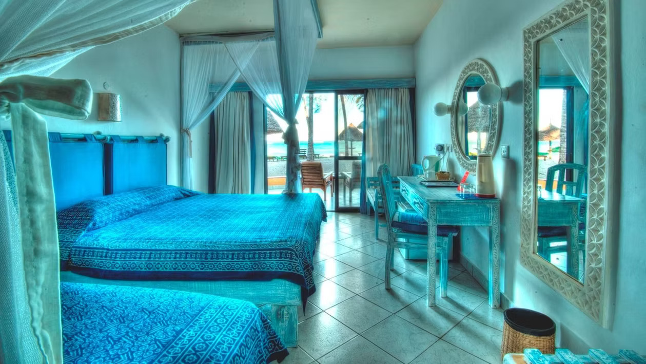 Ocean Front Rooms 3