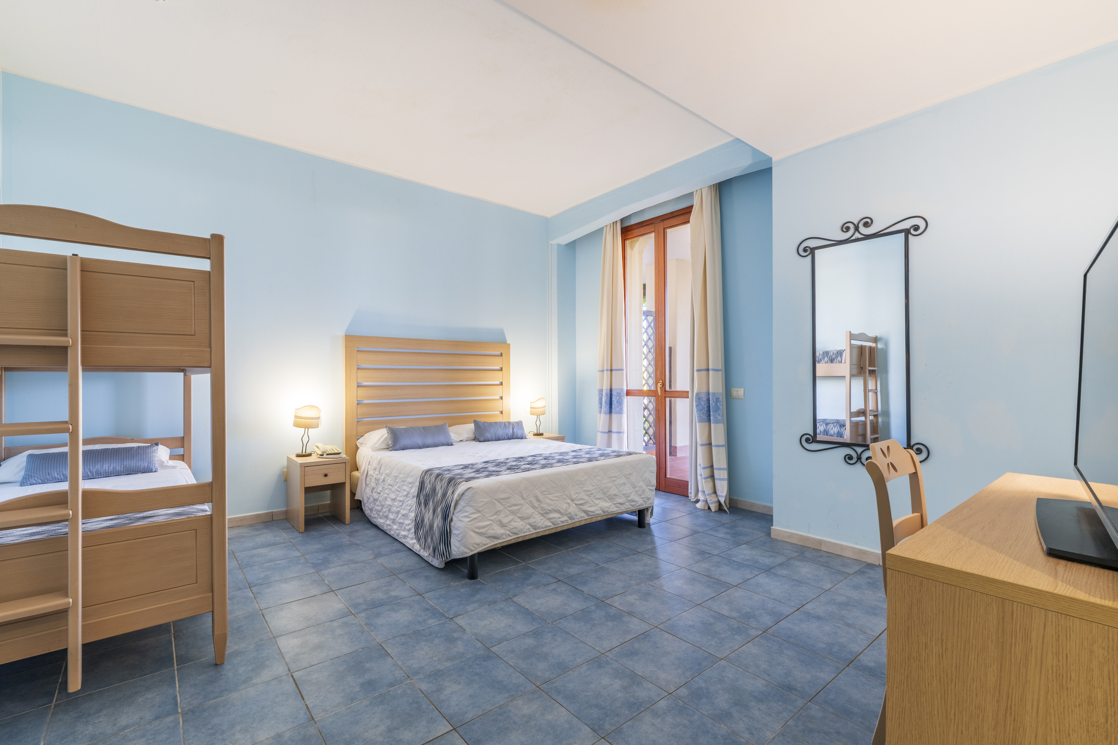 Cala_della_TorreII_Triple/Family Room 2